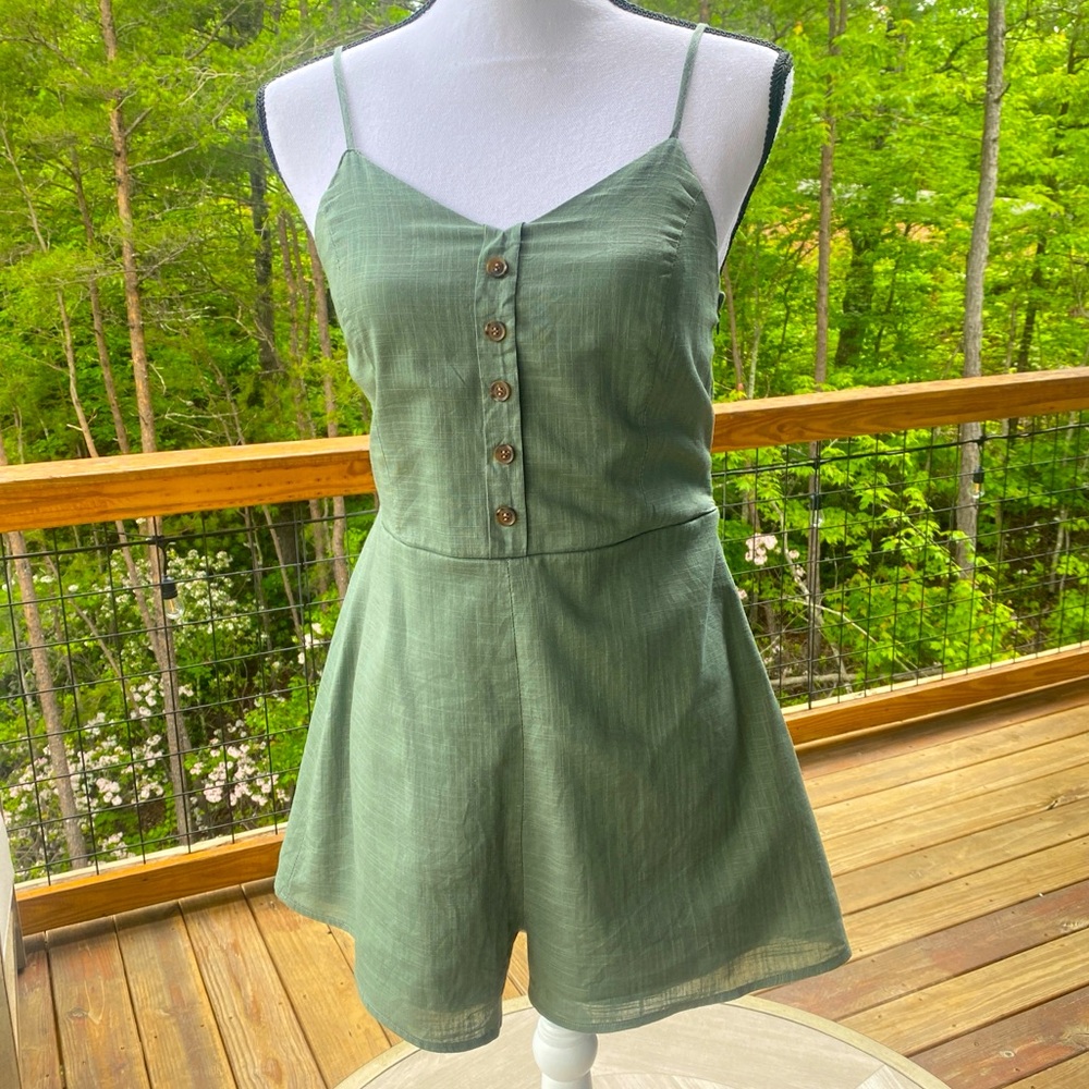 Love Crazy Sage Green Button-Front Romper size Small Beach Summer Cotton